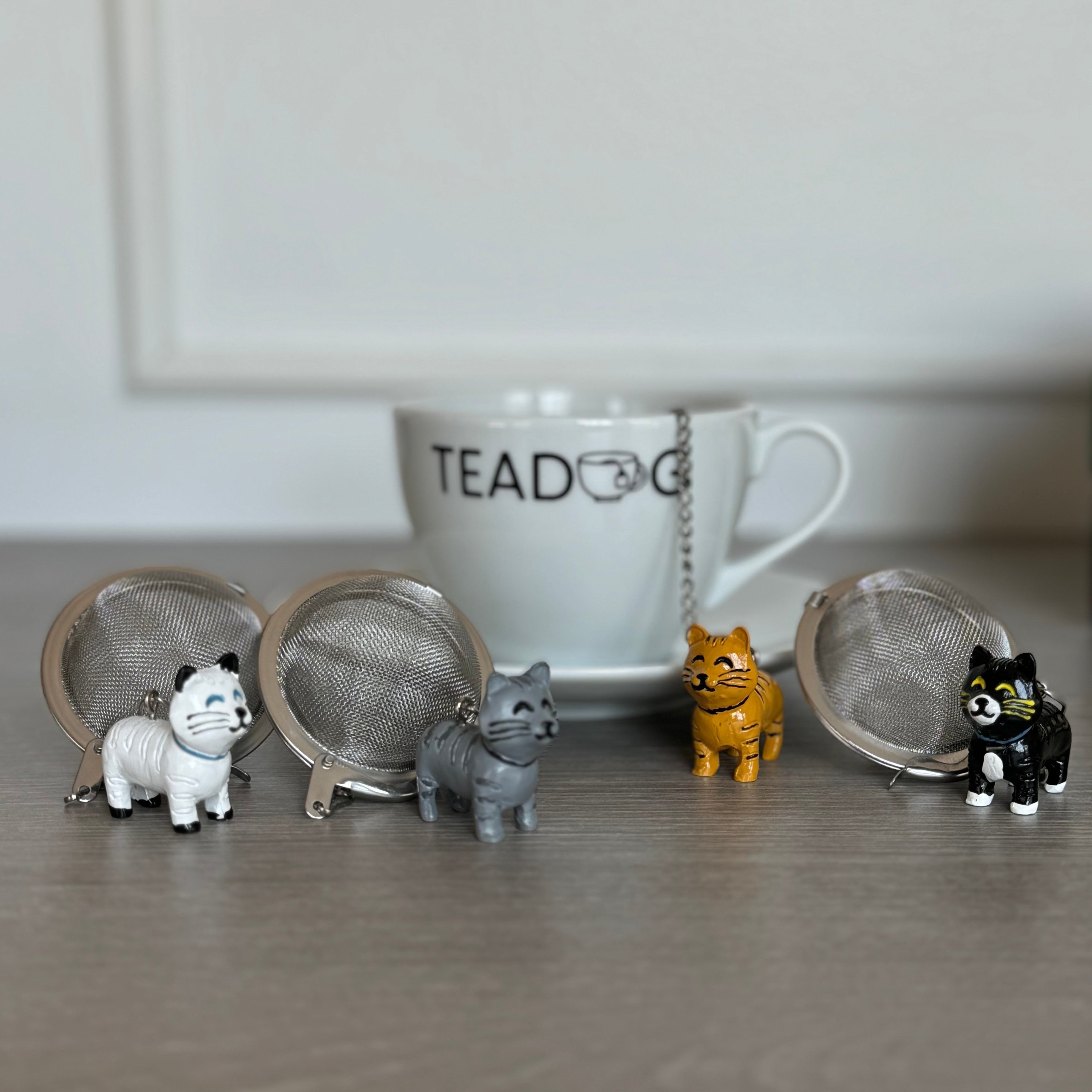 2" Mesh Tea Ball w/Cat Charm