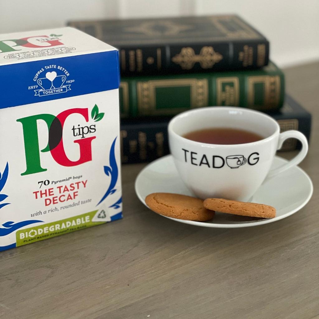 PG Tips Tea 300 Pyramid Bags (870g) - The English Tea Shop